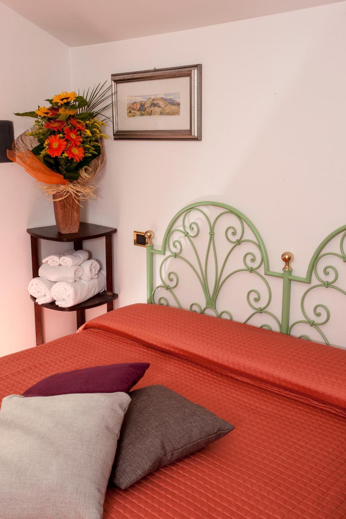 Hotel Locanda Rosy Каттолика Номер фото
